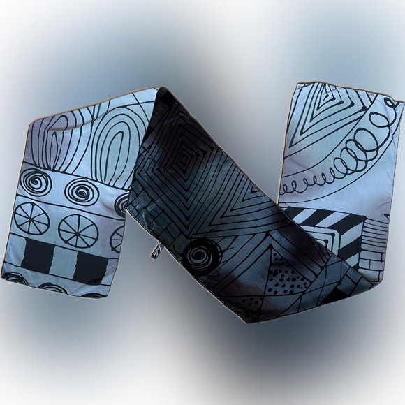 🎭Hand Painted Reversible Art Silk/Rayon-Velvet Oblong Scarf—Lisa Kiss New York - Picture 7 of 17